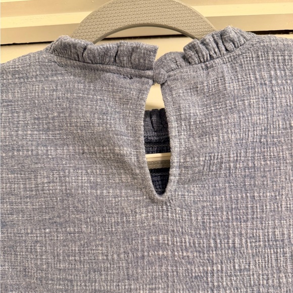 Cable & Gauge Textured Blue Blouse - Picture 3 of 4